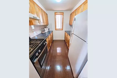 140-32 Cherry Avenue #5D, Flushing, NY 11355 - Photo 5