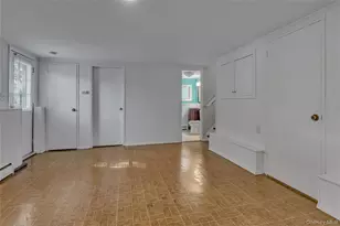 16 E Cortelyou St, Huntington Station, NY 11746 - Photo 15