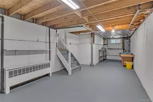 16 E Cortelyou St, Huntington Station, NY 11746 - Photo 17