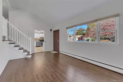 16 E. Cortelyou Street, Huntington Station, NY 11746 - Photo 3