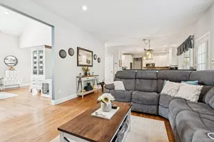 6 Landings Ln, Patchogue, NY 11772 - Photo 17