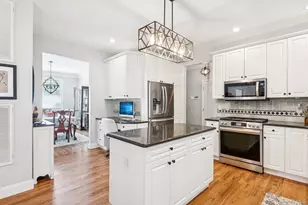 6 Landings Ln, Patchogue, NY 11772 - Photo 9