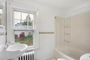 8 Maryland Ave, Armonk, NY 10504 - Photo 25