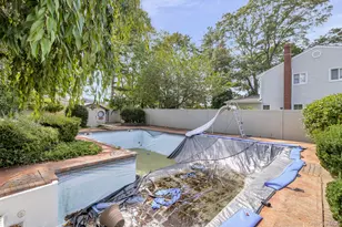 27 Bruno Ln, Dix Hills, NY 11746 - Photo 11