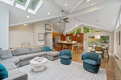 33 Dogwood Lane, Locust Valley, NY 11560 - Photo 11