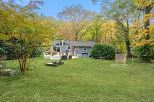 33 Dogwood Ln, Locust Valley, NY 11560 - Photo 39