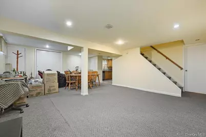 162 Crown Avenue, Elmont, NY 11003 - Photo 23