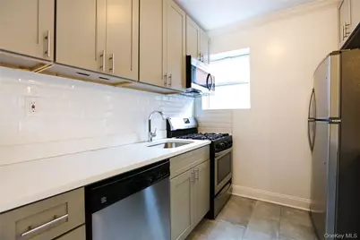 196 Martine Avenue #5C, White Plains, NY 10601 - Photo 3