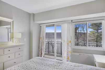 1020 Warburton Avenue #6C, Yonkers, NY 10701 - Photo 15