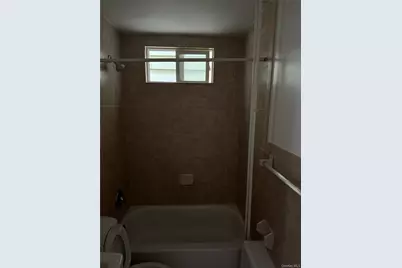 141 Voss Avenue, Yonkers, NY 10703 - Photo 7