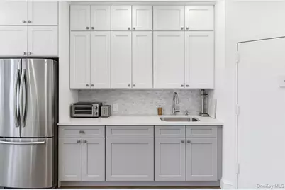453 W 54th Street #4A, New York, NY 10019 - Photo 5