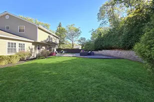 114 Wedgewood Dr, Coram, NY 11727 - Photo 21