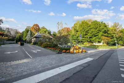 2 Earle Drive, Muttontown, NY 11791 - Photo 3