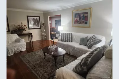 2018 Byron Avenue, Elmont, NY 11003 - Photo 11