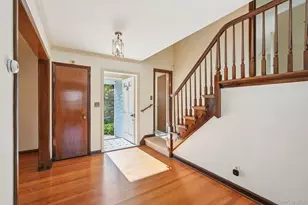 13 Hillview Dr, Scarsdale, NY 10583 - Photo 3