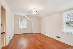 13 Hillview Dr, Scarsdale, NY 10583 - Photo 25