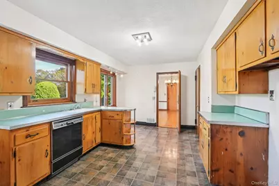 13 Hillview Drive, Scarsdale, NY 10583 - Photo 13