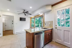 7 Carriage Ln, Setauket, NY 11733 - Photo 19