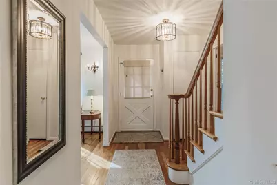 7 Carriage Lane, Setauket, NY 11733 - Photo 7