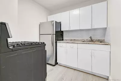 34-20 Parsons Boulevard #4W, Flushing, NY 11354 - Photo 13