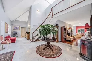 26 Sleepy Holw Ln, Dix Hills, NY 11746 - Photo 7