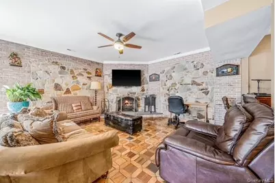 26 Sleepy Hollow Lane, Dix Hills, NY 11746 - Photo 29