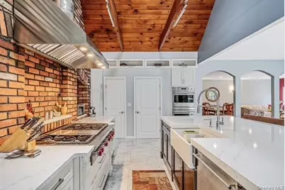 26 Sleepy Hollow Lane, Dix Hills, NY 11746 - Photo 11