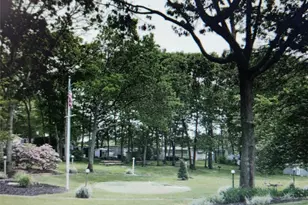 1661 Old Country, Riverhead, NY 11901 - Photo 17