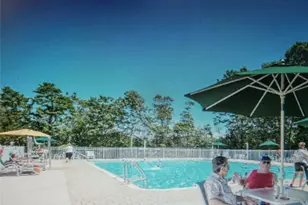 1661 Old Country, Riverhead, NY 11901 - Photo 15