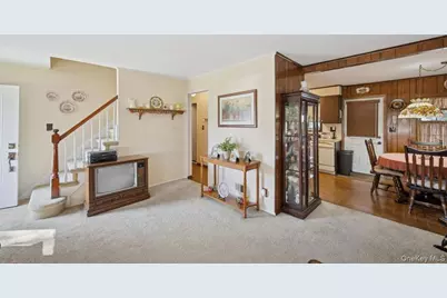 43 Briarcliff Road, Westbury, NY 11590 - Photo 7