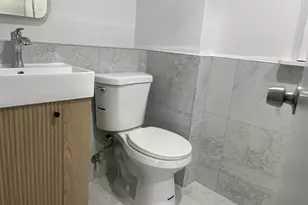 7 Frederick Dr, Plainview, NY 11803 - Photo 11