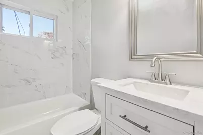 70 Heyward Street, Brentwood, NY 11717 - Photo 15