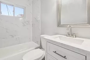 70 Heyward St, Brentwood, NY 11717 - Photo 15