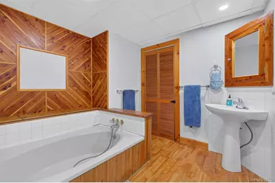 618 Salt Point Turnpike, Poughkeepsie, NY 12601 - Photo 23