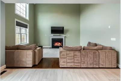 140 Stratford Drive, Poughkeepsie, NY 12603 - Photo 19