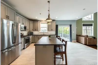 140 Stratford Drive, Poughkeepsie, NY 12603 - Photo 13