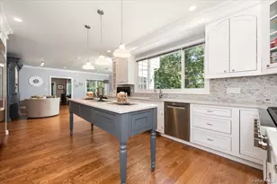 155 Jennings Rd, Cold Spring Harbor, NY 11724 - Photo 11