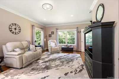 155 Jennings Road, Cold Spring Harbor, NY 11724 - Photo 9