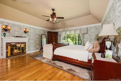 155 Jennings Road, Cold Spring Harbor, NY 11724 - Photo 19