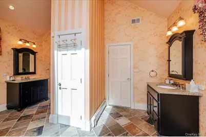 155 Jennings Road, Cold Spring Harbor, NY 11724 - Photo 25