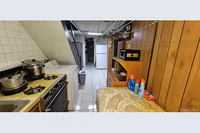 7854 75th Street, Glendale, NY 11385 - Photo 17