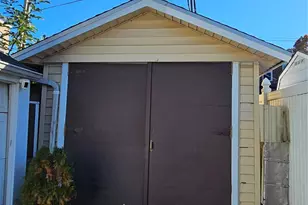 78-54 75th St, Glendale, NY 11385 - Photo 29