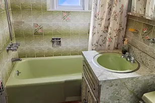 78-54 75th St, Glendale, NY 11385 - Photo 25