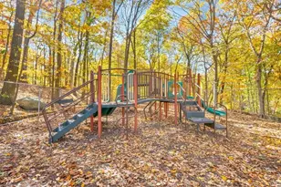 18 Somerset Dr, Suffern, NY 10901 - Photo 29