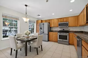 77 Jamie Ct, Suffern, NY 10901 - Photo 9