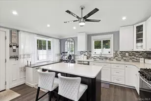 7 Pinetree Dr, Shirley, NY 11967 - Photo 7