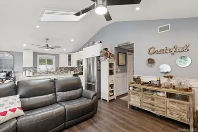 7 Pinetree Drive, Shirley, NY 11967 - Photo 13