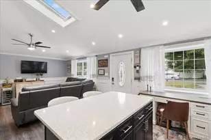 7 Pinetree Dr, Shirley, NY 11967 - Photo 9