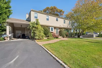23 Windsor Street, Islip, NY 11751 - Photo 3