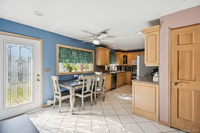 23 Windsor Street, Islip, NY 11751 - Photo 9